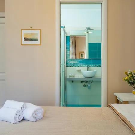 Giacomino Bed & Breakfast 4*